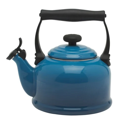 Le Creuset Tradition Fluitketel 2,1 Liter Staal Marseillebla -Keukenbenodigdheden Korting Winkel le creuset tradition fluitketel 2 1 liter staal marseilleblauw